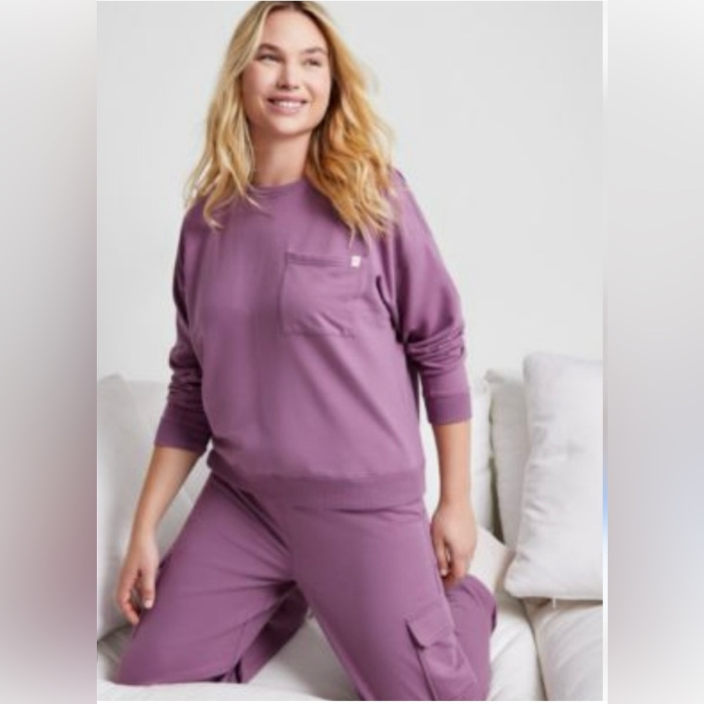 State of Day Women's High-Rise Fleece
Cargo Sweatpants - Picture 8 of 8